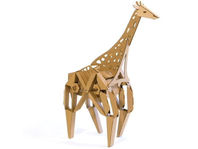 Geno the Giraffe - Kinetic Creatures