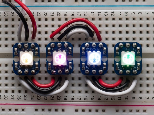 Breadboard-friendly RGB Smart NeoPixel - Pack of 5