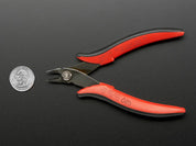 Flush diagonal cutters