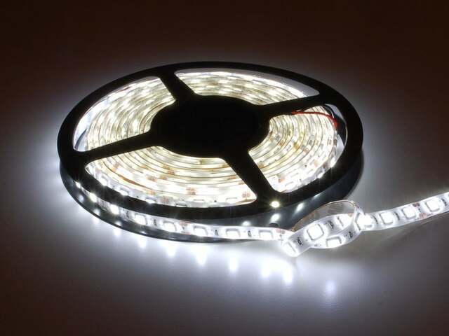 Cool White LED Weatherproof Flexi-Strip 60 LED - 4m