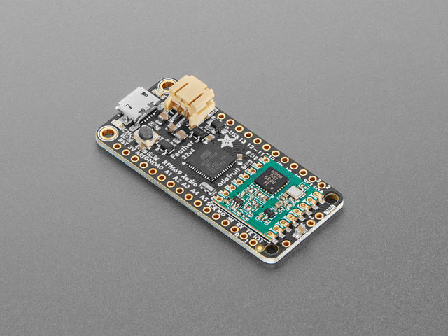 Adafruit Feather 32u4 RFM69HCW Packet Radio - 868 or 915 MHz