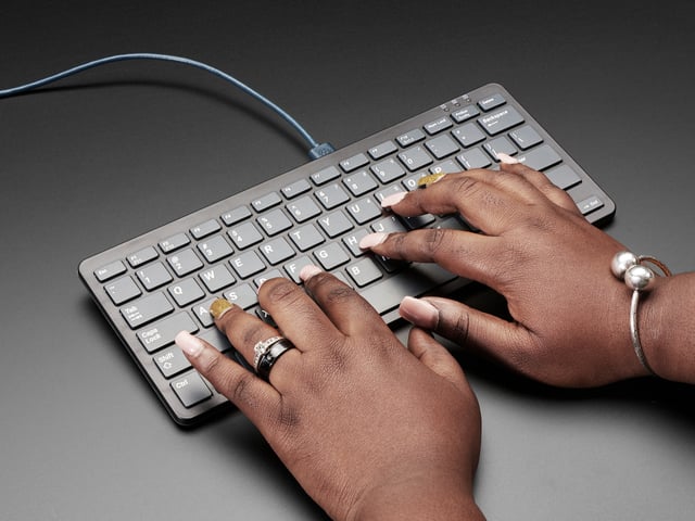 Official Raspberry Pi Keyboard - Black and Gray