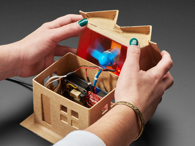 Smart Home Kit  for Digi-Key IoT Studio - Feather ESP32 + Parts