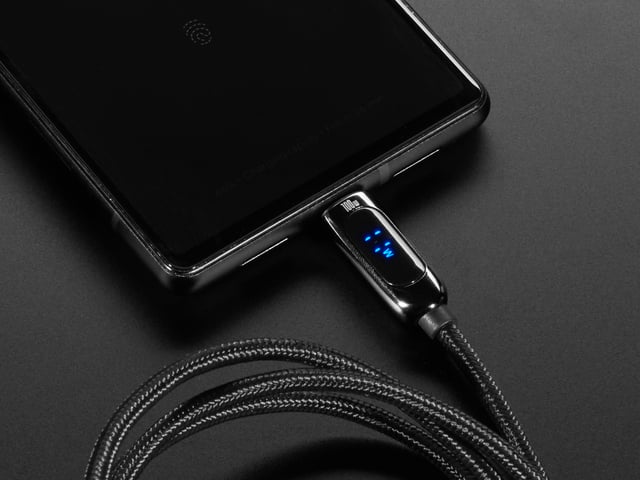 USB C to USB C Cable w/ 100W Watt Display - 1 meter Black Woven