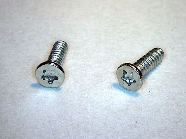 iPhone 4/4S Bottom Screw Replacement - Pentalobe 2 per pack